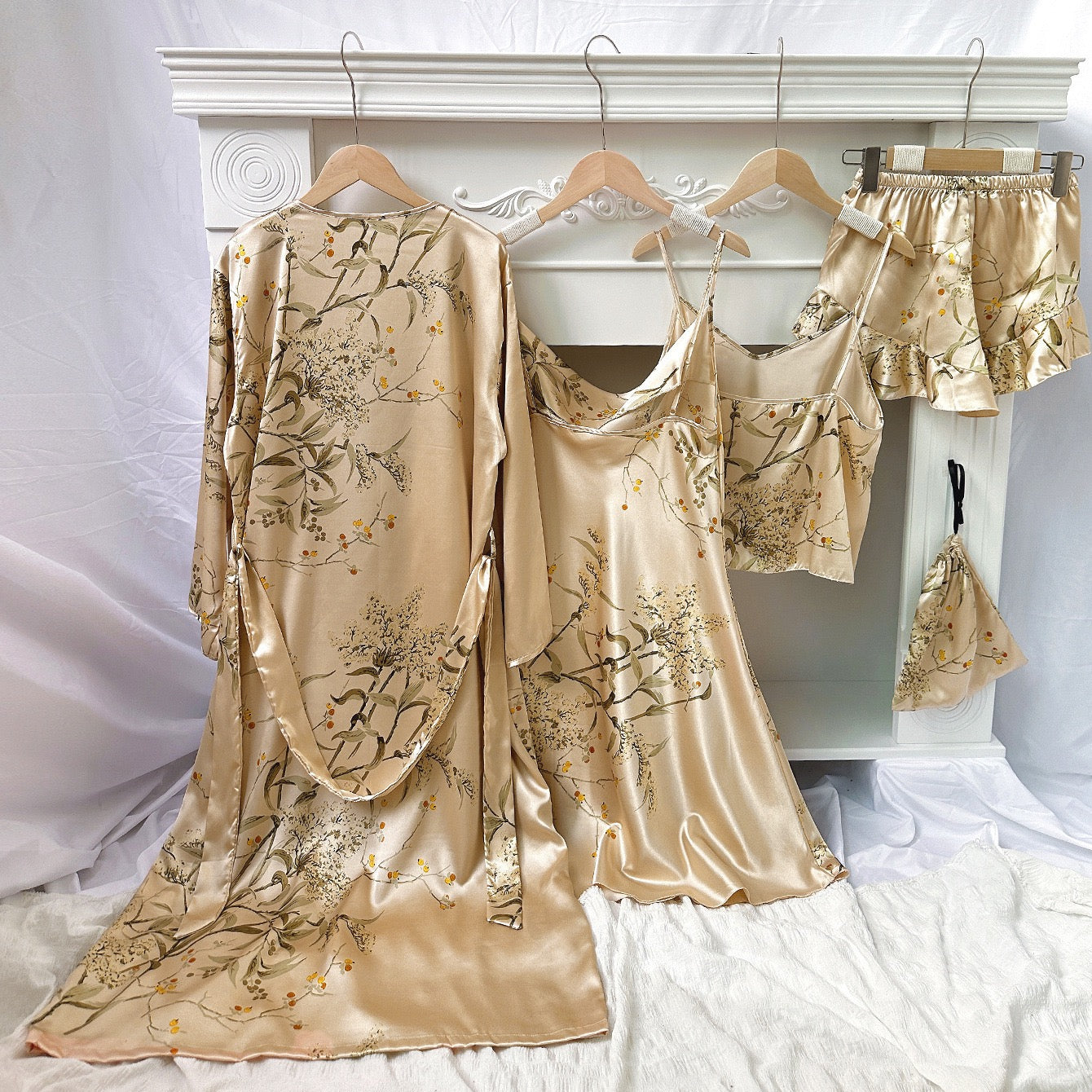 4-Piece Satin Set – Champagne Gold – Jardin Poétique