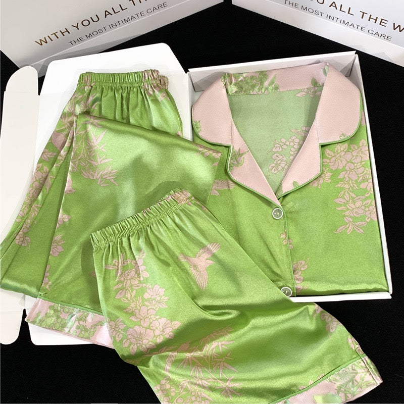 Conjunto de 3 piezas de satén verde esmeralda – Colección Primavera